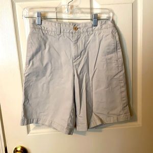 Vineyard Vines! Boys size 16 - classic khaki shorts